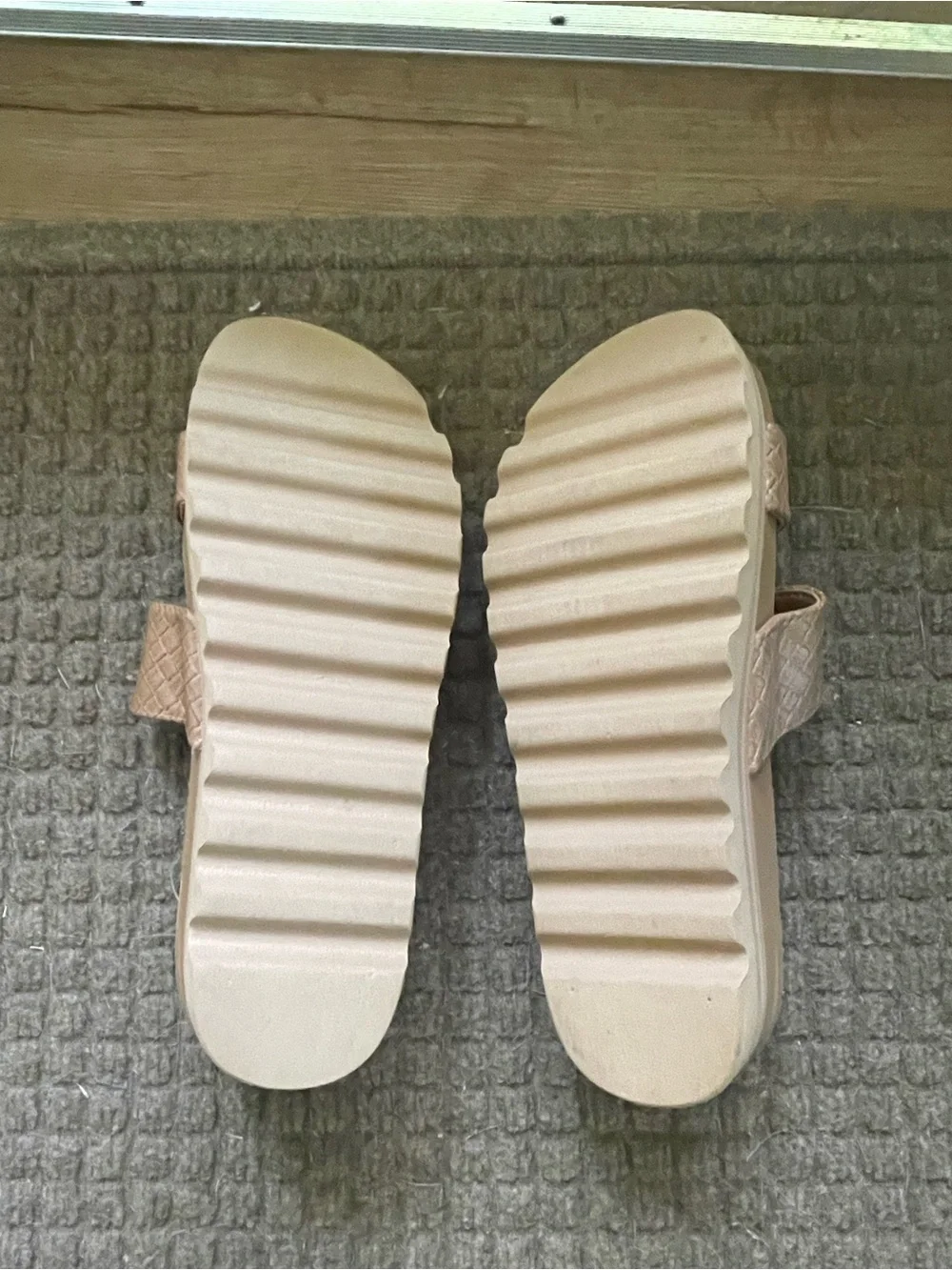 Reef Women's Platform Sandals in Tan